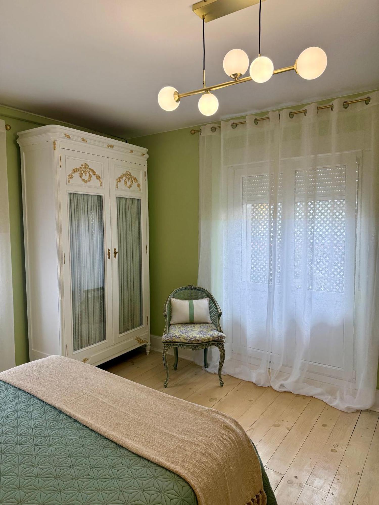Hostal Boutique Puerta Del Sol Torrelavega Buitenkant foto