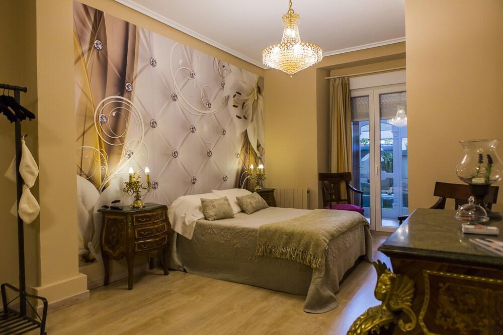 Hostal Boutique Puerta Del Sol Torrelavega Buitenkant foto